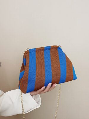 Striped clutch with chain Blue/cognac